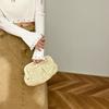 Bolso de Paja Transfronterizo Diseño Nicho para Mujer Tejido Cadena Hombro Cruzado Bolso Popular de Mano para Noche Capucha Roja Libro