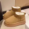 Zapatos populares con forro de felpa, botas de nieve antideslizantes de suela gruesa para mujer, nuevos mocasines de invierno 2026, zapatos cálidos de algodón con forro de felpa