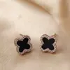 Aretes de Flor de Perla Coreanos para Mujer, Aretes de Lujo Ligero y de Alta Gama, Estilo Nuevo, Moda de Nicho, Aretes Versátiles al por Mayor