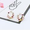 Pendientes Weizhuang estilo coreano elegantes dulces lindos de círculo perla concha flor diamante nuevos pequeños frescos joyería