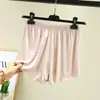 Shorts de segurança anti-exposição femininos para primavera e verão, tecido modal fino, com bordas franzidas, adequados para usar em casa e dormir, shorts de comprimento três quartos