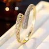 Moderna y Popular Geométrico Full Circonita Abierto Lujo Exquisito Gama Alta Moda Pulsera y Anillo Set con un Único Estilo Europeo