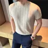 Camiseta de Tricô Masculina de Verão em Lyocell e Linho, Manga Curta, Listrada Fina Color Block, Gola Redonda, Vendida por Live-Stream