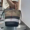 Bolso Cubo de Retazos de Cuero Genuino Rayado de Diseño de Nicho para Mujer 2026 Nueva Moda Clásico de Hombro Único Casual Versátil