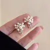 Design de Nicho Doce e Elegante, Luxo Acessível e Brincos Flor de Pérola Microincrustada de Alta Qualidade, Brincos Estilosos e Elegantes