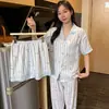 Yunduo Algodón Nuevo Cárdigan Pijama de Tres Piezas para Mujer Pantalones de Manga Corta Popular Dulce Ropa para el Hogar Traje de Mujer Se Puede Usar Afuera