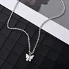 Collar de Mariposa de Pedrería Acrílica Colorido Deslumbrante para Mujer Cadena de Aleación de Plata Dulce Cadena para Clavícula de Mariposa Gargantilla