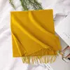 Cachecol Personalizável com Logo em Imitação de Caxemira para Homens e Mulheres, Estilo Coreano Outono e Inverno, Cachecol Quente e Versátil de Cor Sólida, Xale da Moda com Franjas