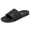 Pantuflas Transfronterizas para Hombre, Calzado de Verano para Exteriores, Chanclas Cuadros de Moda Europeas y Americanas, Antideslizantes para Exteriores, Anti-Olor, Sandalias de Playa para Viajes