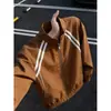 Chaqueta Colorblock Rayas Marrones Cuello Alto para Hombre Corte Limpio Hombro Normal Chaqueta de Béisbol Chaqueta de Vuelo Americana para Hombre Moderna