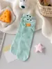 Nova coleção outono e inverno: meias listradas de cano médio em tons de rosa e café, da moda, para mulheres, respiráveis, macias, com um estilo preppy e um detalhe de laço