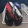 Chanclas deportivas casuales de verano para hombre, nuevo estilo, antideslizantes, sencillas, sandalias de playa para estudiantes