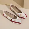 Comércio Exterior Transfronteiriço 2024 Tamanho Grande Cabeça Quadrada Leve Raso Fundo Plano Respirável Macio Fundo Tênis Casual Slip-on Tecido Flyknit