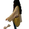 Nueva moda de principios de otoño, mochila cruzada simple Huangguoshu, bolso tipo cubo de gran capacidad, versátil para estudiantes