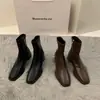 Botines cortos blancos de tacón alto, punta cuadrada, estilo francés ajustado, para mujer, nuevos para primavera y otoño 2025, botines individuales, botines tipo Martin marrones