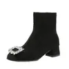 Botas Socas Femininas Pontudas de Floco Elásticas Slim Curtas 2026 Outono Inverno Novo Fivela Quadrada de Strass Botas Meia Moda Salto Grosso Botas Chelsea