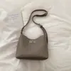 Moda Retrô de Comércio Exterior Transfronteiriço Bolsa Feminina 2026 Nova Inverno Versátil para o Dia a Dia Bolsa de Ombro Simples Casual Bolsa Transversal