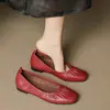 34-43 Tamanho Grande Sapatos Baixos Super Macios Sapatos de Couro Pequenos Estilo Novo 2025 Salto Baixo Sapatos Femininos Sapatos de Menina Versátil