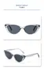 Óculos de Sol Femininos Estilo Popular Olho de Gato Dentes de Metal Óculos de Sol Masculinos Antirreflexo UV Moda Fotográfica de Rua