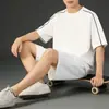 Conjunto de Shorts Esportivos Casuais Masculino Camiseta Fina de Manga Curta Estilosa 2026 Novo Conjunto de Roupa Moda Masculina de Verão