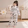 Pijama de dos piezas para niños, de otoño e invierno, engrosado con forro polar, con cremallera y cuello alto, a prueba de viento y cálido, adecuado para usar en casa y se puede usar en el exterior