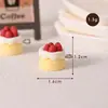 Miniaturas comida juego resina simulación tres dimensiones fresa pastel pulsera accesorios llavero diy cadena bolsa diy con tachuelas de ojo de oveja