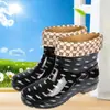Tamanho 35-41 moda sapatos d'água femininos botas de chuva curtas de algodão botas de chuva estilo coreano sapatos de borracha antiderrapantes impermeáveis lavanderia inverno Post