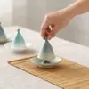 Taza de té pequeña de cerámica de color degradado creativo Juego de dos piezas Taza de té para el hogar Taza de maestro Taza de té giratoria Posavasos para taza de té Taza de agua