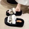 Pantuflas Peludas de Moda que Aumentan la Altura para Mujer, Adecuadas para Usar al Aire Libre, Nuevo Estilo Versátil de Moda con Tacón Alto y Lazo para Otoño e Invierno 2025