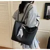 Bolso tote nuevo para mujer, bolso de mano grande para el trabajo, bolso de hombro elegante y sofisticado, bolso de axila con diseño de nicho para mujer