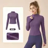 2026 Nueva Chaqueta Deportiva de Yoga Gruesa con Terciopelo para Otoño Invierno, Top Ajustado Adelgazante para Fitness Femenino