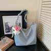 Bolso de Hombro de Gran Capacidad Nicho Coreano Bolso Cruzado para Mujer Cuadros Frescos Versátil para Viajes Cotidianos Bolso Cubo Simple de Nylon