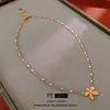Collar de Acero Inoxidable con Colgante de Flor de Acero de Titanio Diseño Ins Transfronterizo Cadena para Clavícula Joyería de Lujo Ligero de Gama Alta Venta al por Mayor