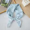 Lenço Quadrado Pequeno de Algodão e Linho Fino Fresco Respirável Feminino Macio Artístico Decorativo Lenço Pequeno Lenço de Verão Feminino Lenço Pequeno Versátil