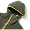 Chaqueta, corte tridimensional, chaqueta con capucha, chaqueta de forro polar color block para exteriores 13679