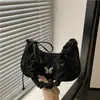 Bolsa Quadrada Pequena Feminina Primavera 2026, Nova Bolsa Tendência de Moda Única e Estilosa, Bolsa de Ombro Transversal Simples Personalizada
