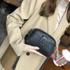 Bolsa de Couro de Vaca de Primeira Camada para Mulheres 2024 Outono e Inverno Nova Bolsa de Ombro Nicho Retrô Couro Genuíno Transversal Moda de Rua