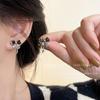 Aretes de botón de perlas de plata 925 estilo ins para mujer, nicho de moda de lujo ligero de alta gama, aretes versátiles, aretes elegantes retro