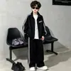 Roupa Infantil Meninos Conjunto de Casacos Primavera 2026 Novo Estilo Crianças de Tamanho Médio e Grande Estilo Primavera/Outono Esportivo Outono Conjunto de Duas Peças Estilo Coreano