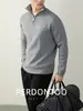 [Sensação Leve e Relaxada] Tricô Quente de Gola Alta com Meio Zíper Outono e Inverno para Homens Textura Vertical Elegante Tricô Grossamente Tricotado