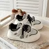 Zapatillas Deportivas para Niños 2026 Primavera y Otoño Nuevo Estilo Zapatos para Niños Ligeros Antideslizantes Zapatos Deportivos Blancos para Niños Mayores Zapatos Casuales