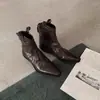 Botines cortos western de piel de vaca suave, punta fina de moda, corte en V adelgazante, tacón grueso, arrugados, para mujer, botas Martin de cuero genuino, botines