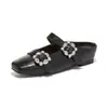 Mules Quadradas Versáteis com Fivela de Strass Estilo Francês para Mulheres, Novo Modelo de Verão 2026, Chinelos Elegantes Mary Jane com Bico Quadrado para Uso Externo