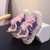 Sandálias Esportivas Infantis 2026 Verão Novo Estilo Sapatos de Praia Outdoor da Moda para Meninos Sandálias Aquáticas para Meninas Sapatos de Vadeio