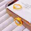Tienda de Oro Mismo Estilo Anillo de Moneda Floral Chapado en Oro Flor de Rosa para Mujeres, Anillo de Flor de Mariposa Dulce Ajustable Venta al por Mayor
