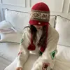 Nuevo Gorro de Punto Versátil Estilo Étnico Otoño e Invierno 2025 para Mujer, Resistente al Frío, Cálido, Protector de Orejas, Cubre-Cabeza, Gorro Lei Feng, Moderno