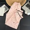 Pijama para mujer talla grande para primavera y otoño, con estampado de leopardo rosa, diseño de Gato KT, un cárdigan con cuello y un tejido de algodón como una nube, que ofrece un corte holgado y es adecuado para usar tanto en interiores como en exteriores.