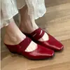 Primer Encuentro con las Pantuflas Cerradas de Tira Cruzada Estilo Francés para Mujer, Adecuadas para Usar al Aire Libre, con Punta Cuadrada, Suaves y Versátiles, con Aumento Oculto de Altura, Estilo Mary Jane de Media Pantufla