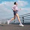Zapatillas de Correr para Mujer Hongxing Erke 2026 Verano Nuevas Suela Suave Ligeras Zapatos Deportivos Aumentadores de Altura Amortiguadores