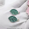 Pingente Personalizado de Liga Leve Acessório de Cabelo de Luxo Leve Estilo Japonês Fresco Feito à Mão Pérola Rosa Folha Verde Flor Decoração Presilha de Cabelo Sonhadora